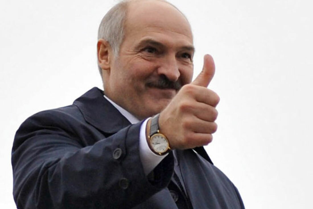 Почему Лукашенко внезапно отменил визит в Латвию? Есть три версии